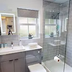 Hideaway At The Bay, 1 Bedroom Ground Floor Apartment, 2 Small Dogs Welcome Ferienhaus