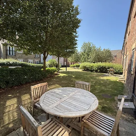 Hideaway At The Bay, 1 Bedroom Ground Floor Apartment, 2 Small Dogs On Request Holiday home