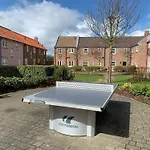 Hideaway At The Bay, 1 Bedroom Ground Floor Apartment, 2 Small Dogs Welcome * Filey