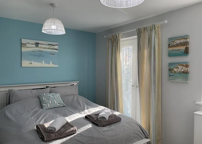 Hideaway At The Bay, 1 Bedroom Ground Floor Apartment, 2 Small Dogs Welcome Filey